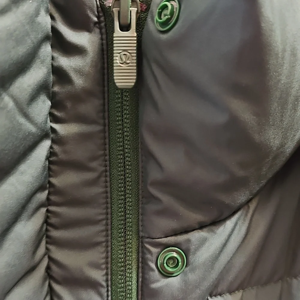 Lululemon Wunder Puff Jacket - Picture 6 of 11